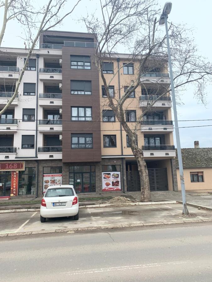 Pančevo Royal Residence Apartmani מראה חיצוני תמונה